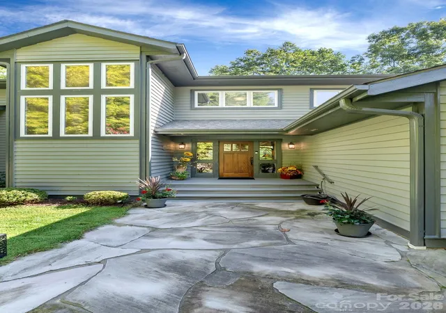 3rd image of 107 Spruce Ln, Zirconia, NC 28790 | MLS# 4417752