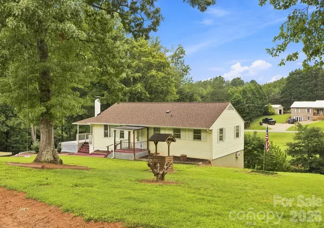 2nd image of 1714 Lazenby St, Newton, NC 28658 | MLS# 4417758