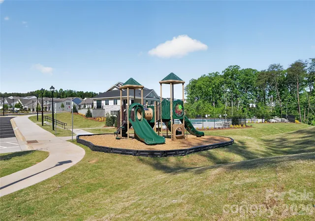 Photo 4 of Single family home for sale at 7158 Juneberry Wy, Maiden, NC 28650 | MLS# 4417772 | Listing updated on 2026-08-29