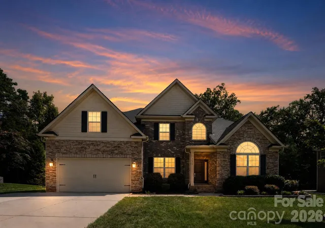 Photo 1 of Single family home for sale at 152 Kentmere Ln, Clover, SC 29710 | MLS# 4417773 | Listing updated on 2026-08-27