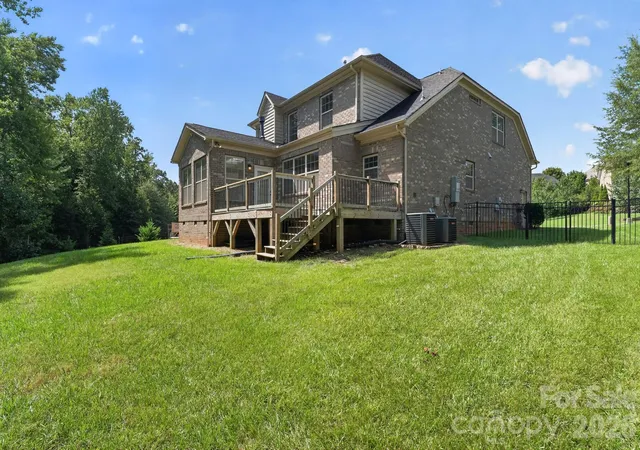 Photo 33 of Single family home for sale at 152 Kentmere Ln, Clover, SC 29710 | MLS# 4417773 | Listing updated on 2026-08-27