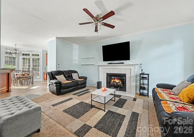 Photo 4 of Single family home for sale at 1538 Wickerby Ct, Matthews, NC 28105 | MLS# 4417809 | Listing updated on 2026-10-06