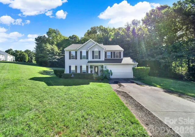 Photo 2 of Sale Pending at 1414 Harland St, Charlotte, NC 28216 | MLS# 4417813 | Listing updated on 2026-09-20