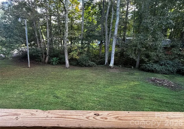 Photo 13 of Single family home for sale at 233 Starlight Dr, Lincolnton, NC 28092 | MLS# 4417816 | Listing updated on 2026-08-26