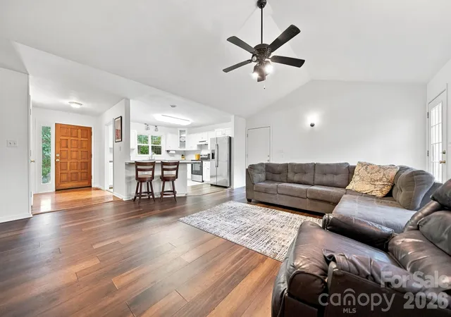 Photo 3 of Single family home for sale at 220 5th Street NE, Conover, NC 28613 | MLS# 4417822 | Listing updated on 2026-09-29