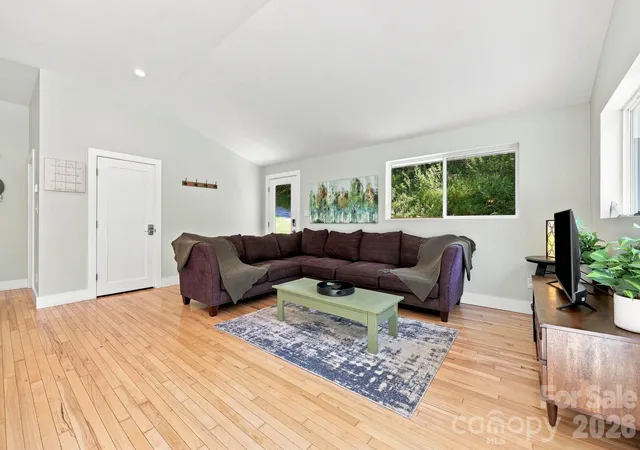 Photo 4 of Single family home for sale at 301 Hardwick Branch Rd, Marshall, NC 28753 | MLS# 4417838 | Listing updated on 2026-09-18