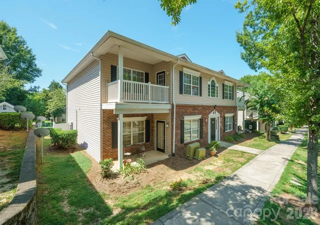 Photo 3 of Condo for sale at 21246 Hickory St, Cornelius, NC 28031 | MLS# 4417839 | Listing updated on 2026-09-03
