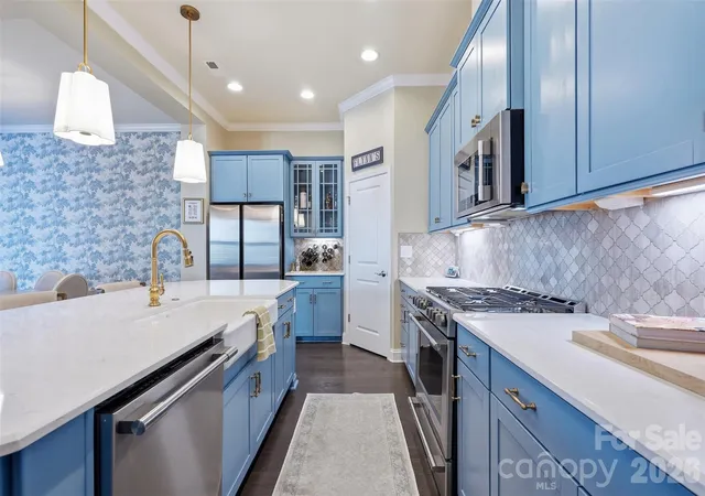 Photo 2 of Townhouse for sale at 9030 Boling Green Dr, Charlotte, NC 28277 | MLS# 4417846 | Listing updated on 2026-09-02