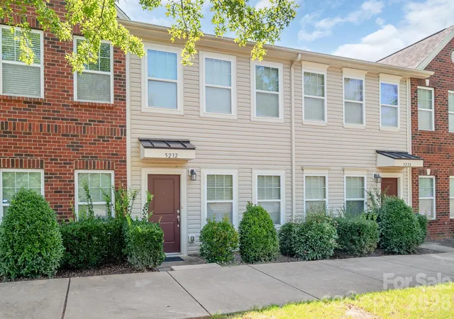Photo 3 of Townhouse for sale at 5232 Prosperity Church Rd, Charlotte, NC 28269 | MLS# 4417849 | Listing updated on 2026-09-21