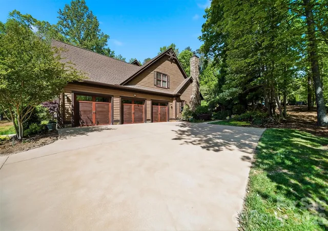 Photo 48 of Single family home for sale at 2748 Trent Dr Ne, Conover, NC 28613 | MLS# 4417858 | Listing updated on 2026-08-31