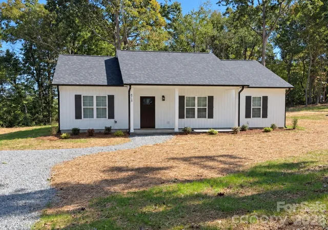 Photo 1 of Single family home for sale at 6713 Jesse Rushing Rd, Marshville, NC 28103 | MLS# 4417859 | Listing updated on 2026-10-16