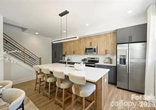 Photo 4 of Townhouse for sale at 3007 Yada Ln, Charlotte, NC 28208 | MLS# 4417864 | Listing updated on 2026-08-26