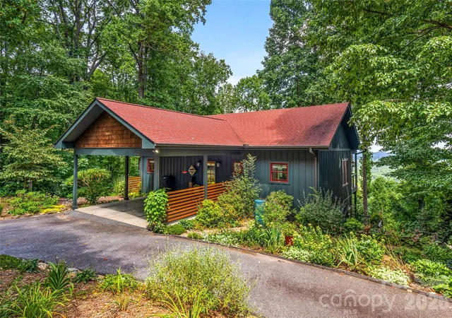 2nd image of 600 Tanglewood Ln, Saluda, NC 28773 | MLS# 4417880