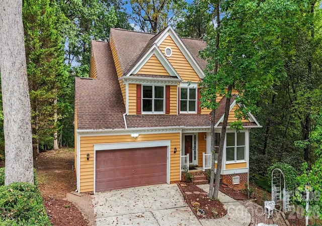 Photo 1 of Single family home for sale at 8401 Tatebrook Ln, Huntersville, NC 28078 | MLS# 4417886 | Listing updated on 2026-09-22