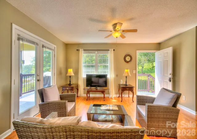 Photo 3 of Single family home for sale at 38 Country Ln #33, Franklin, NC 28734 | MLS# 4417927 | Listing updated on 2026-10-07