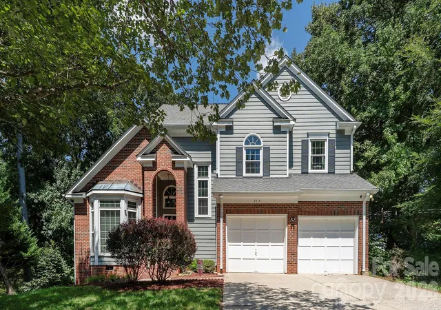 Single family home for sale at 4314 Silvermere Wy, Charlotte, NC 28269 | MLS# 4417932
