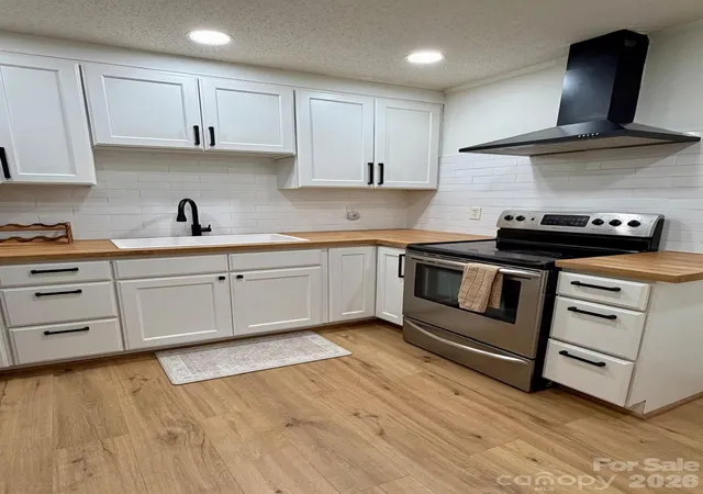 Photo 3 of Single family home for sale at 2180 Lynwood Dr, Lancaster, SC 29720 | MLS# 4417935 | Listing updated on 2026-10-05