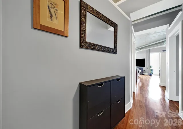 Photo 2 of Condo for sale at 505 E 6Th St #909, Charlotte, NC 28202 | MLS# 4417939 | Listing updated on 2026-10-30