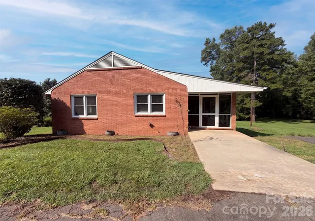 1st image of 5630 S New Hope Rd, Belmont, NC 28012 | MLS# 4417950