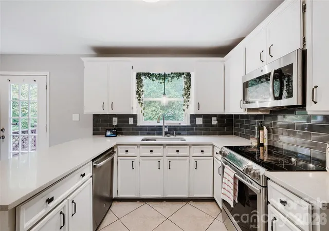 Photo 4 of Single family home for sale at 7309 Leesburg Rd, Charlotte, NC 28215 | MLS# 4417972 | Listing updated on 2026-10-09