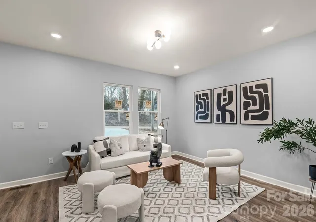 Photo 4 of Single family home for sale at 1324 Old Charlotte Rd, Statesville, NC 28677 | MLS# 4417975 | Listing updated on 2026-09-23