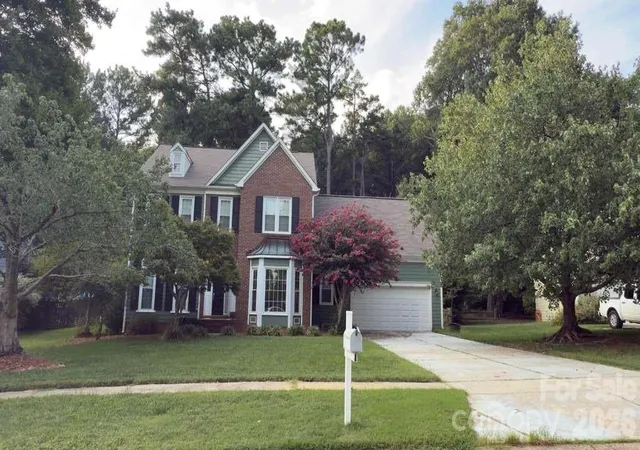 Photo 1 of Single family home for sale at 20601 Willow Pond Rd, Cornelius, NC 28031 | MLS# 4417979 | Listing updated on 2026-09-03