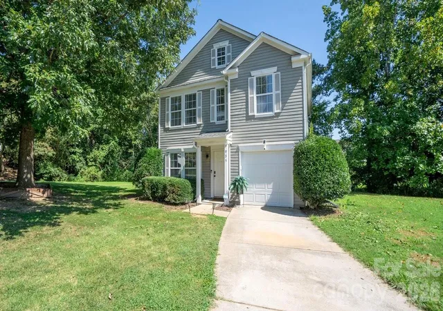 Photo 2 of Single family home for sale at 935 Torsion Ln, Clover, SC 29710 | MLS# 4417983 | Listing updated on 2026-09-05