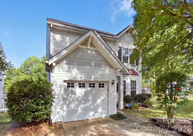 Photo 2 of Sale Pending at 9639 Corbett Sq Ln, Charlotte, NC 28214 | MLS# 4417984 | Listing updated on 2026-10-09