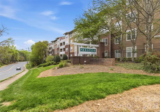 Photo 2 of Condo for sale at 1000 E Woodlawn Rd #314, Charlotte, NC 28209 | MLS# 4417985 | Listing updated on 2026-08-30