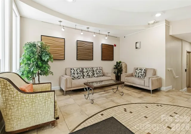 Photo 3 of Condo for sale at 1000 E Woodlawn Rd #314, Charlotte, NC 28209 | MLS# 4417985 | Listing updated on 2026-08-30