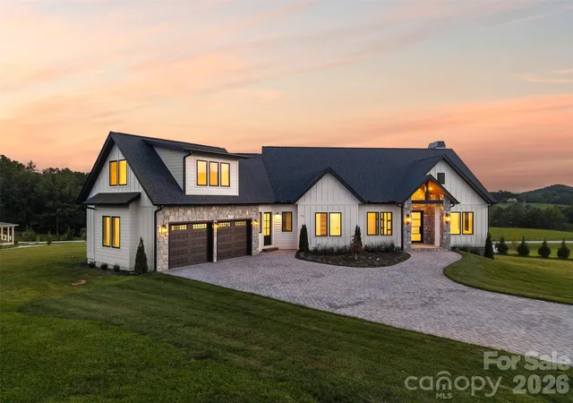 Photo 1 of Single family home for sale at 133 Golden Pasture Dr, Fletcher, NC 28732 | MLS# 4417989 | Listing updated on 2026-10-03