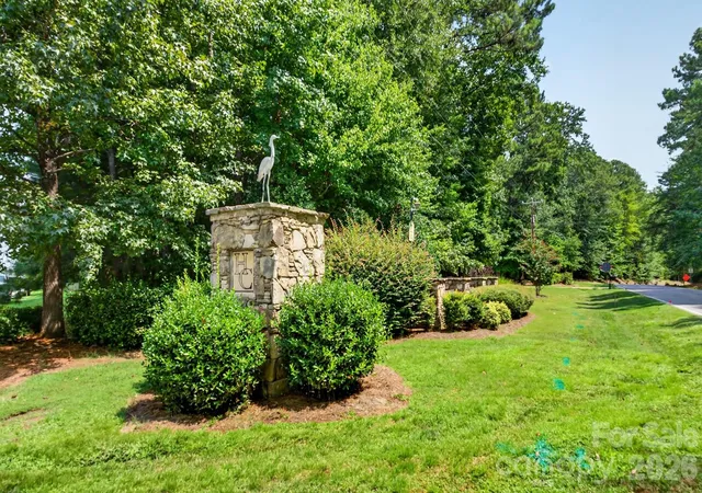 Photo 48 of Single family home for sale at 725 Fawns Glen Pl, Lake Wylie, SC 29710 | MLS# 4418002 | Listing updated on 2026-09-05