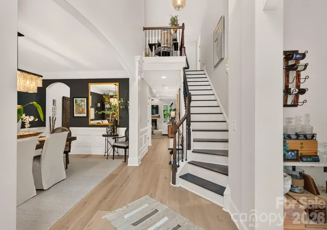 Photo 4 of Single family home for sale at 725 Fawns Glen Pl, Lake Wylie, SC 29710 | MLS# 4418002 | Listing updated on 2026-10-05