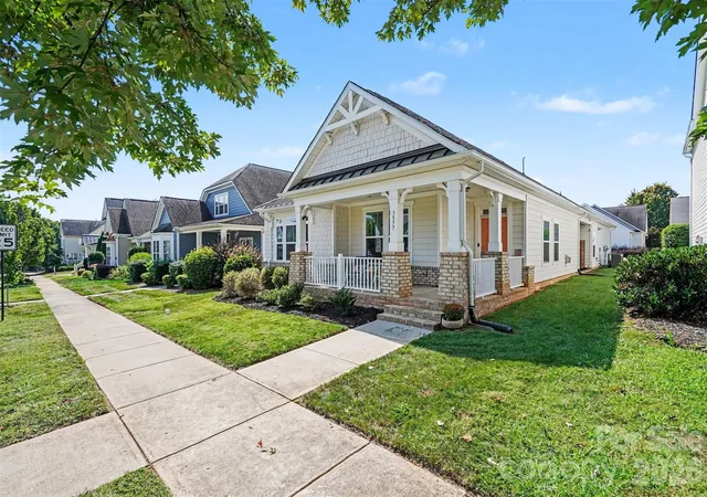 Photo 2 of Single family home for sale at 3577 County Dl Ave, Kannapolis, NC 28081 | MLS# 4418015 | Listing updated on 2026-09-19