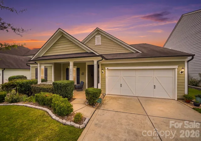 Photo 1 of Single family home for sale at 3013 Palm Dr, Fort Mill, SC 29715 | MLS# 4418016 | Listing updated on 2026-09-23