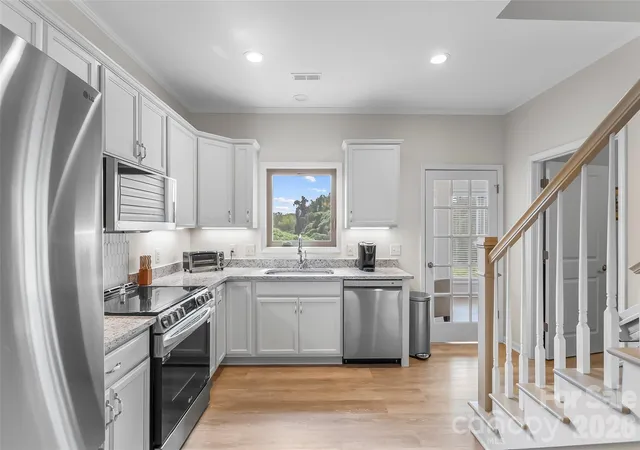 Photo 3 of Townhouse for sale at 962 Trial Pl, Newton, NC 28658 | MLS# 4418018 | Listing updated on 2026-10-05