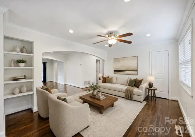 Photo 2 of Single family home for sale at 4824 Gilmore Dr, Charlotte, NC 28209 | MLS# 4418020 | Listing updated on 2026-08-26