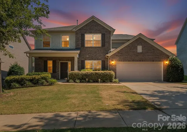 Photo 1 of Single family home for sale at 10433 Honeyfur Ct, Charlotte, NC 28278 | MLS# 4418035 | Listing updated on 2026-09-26