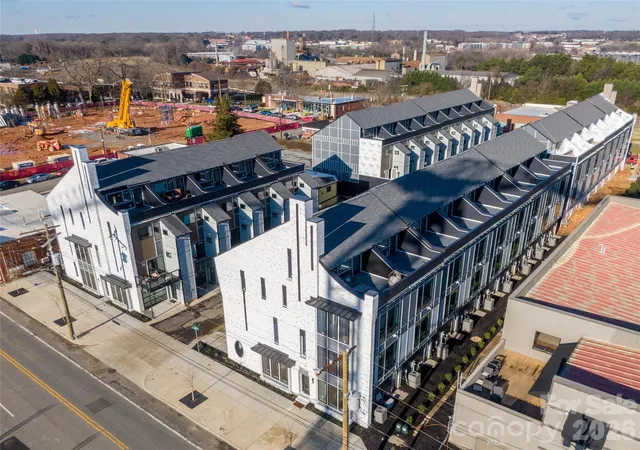 Photo 1 of Townhouse for sale at 1206 Minter Pl, Charlotte, NC 28209 | MLS# 4418036 | Listing updated on 2026-08-28