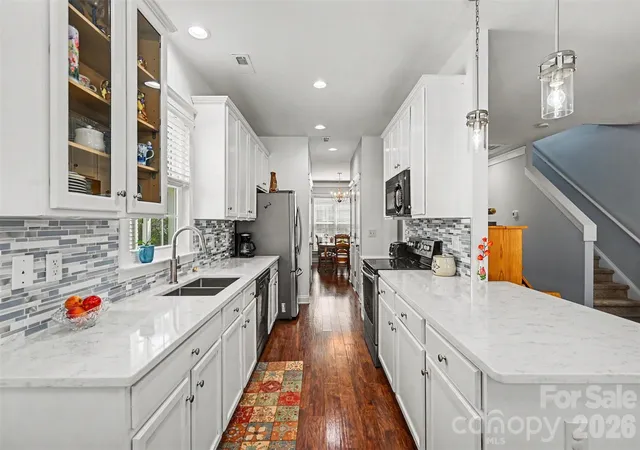 Photo 4 of Single family home for sale at 119 E Decatur Ave, Mooresville, NC 28117 | MLS# 4418043 | Listing updated on 2026-10-08