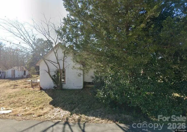 Photo 1 of Single family home for sale at 102 Grand Ave, Norlina, NC 27563 | MLS# 4418051 | Listing updated on 2026-08-26