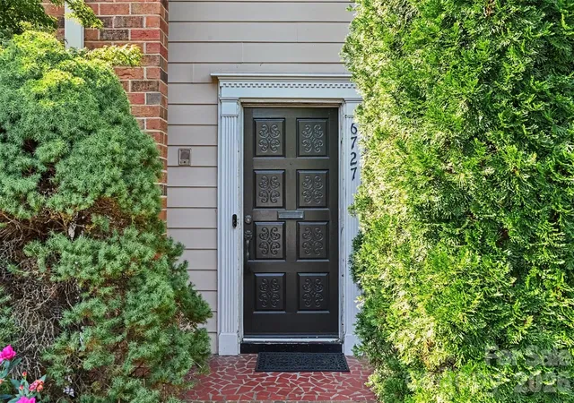 Photo 34 of Sale Pending at 6727 Constitution Ln, Charlotte, NC 28210 | MLS# 4418057 | Listing updated on 2026-09-12