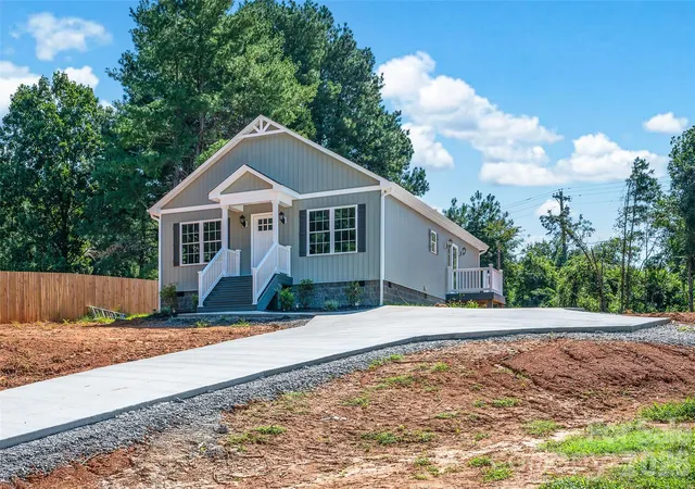 24th image of 405 Falls Ave, Granite Falls, NC 28630 | MLS# 4418073