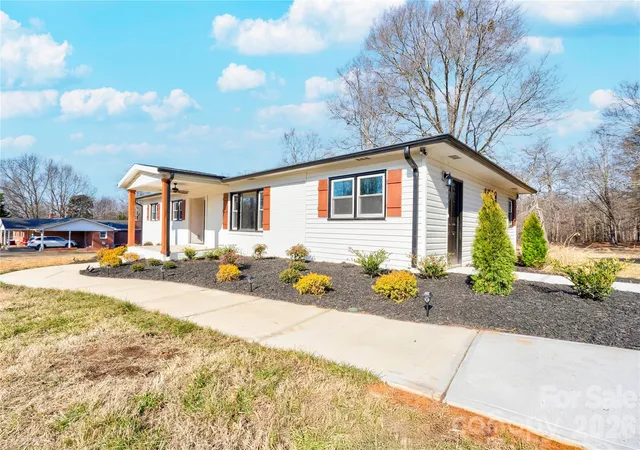 image of 226 Hardin Cir, Grover, NC 28073 | MLS# 4418091
