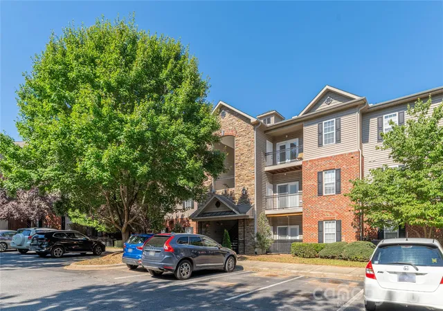 Photo 1 of Condo for sale at 331 Appeldoorn Cir, Asheville, NC 28803 | MLS# 4418099 | Listing updated on 2026-09-28