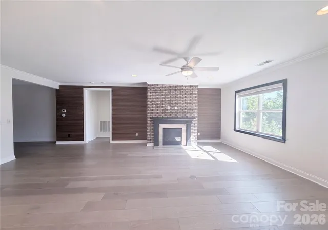 Photo 3 of Single family home for sale at 5989 Pier Dr, Denver, NC 28037 | MLS# 4418104 | Listing updated on 2026-09-30