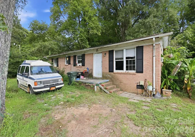 Photo 2 of Single family home for sale at 3715 Patricia Dr Nw #49, Concord, NC 28027 | MLS# 4418110 | Listing updated on 2026-08-27