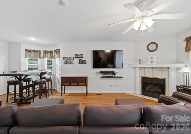 Photo 4 of Single family home for sale at 351 School Dr, Taylorsville, NC 28681 | MLS# 4418113 | Listing updated on 2026-09-03