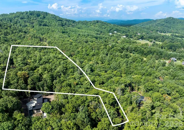 Photo 2 of Land for sale at 309 Flying Cloud Ln, Fairview, NC 28730 | MLS# 4418118 | Listing updated on 2026-09-16