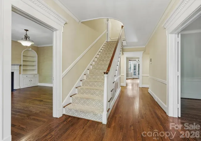 Photo 2 of Single family home for sale at 2035 Pinewood Cir, Charlotte, NC 28211 | MLS# 4418123 | Listing updated on 2026-09-23